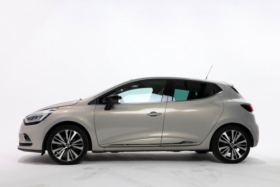  Renault Clio Initiale Paris 2016 года  (WW) (фото 6 из 18)